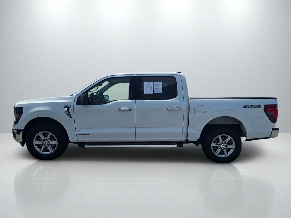Used 2024 White Ford XLT image 8
