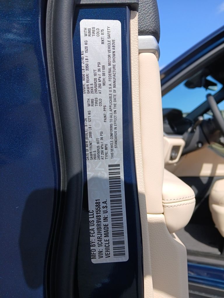 New 2027 Fathom Blue Pearlcoat Jeep Limited image 27
