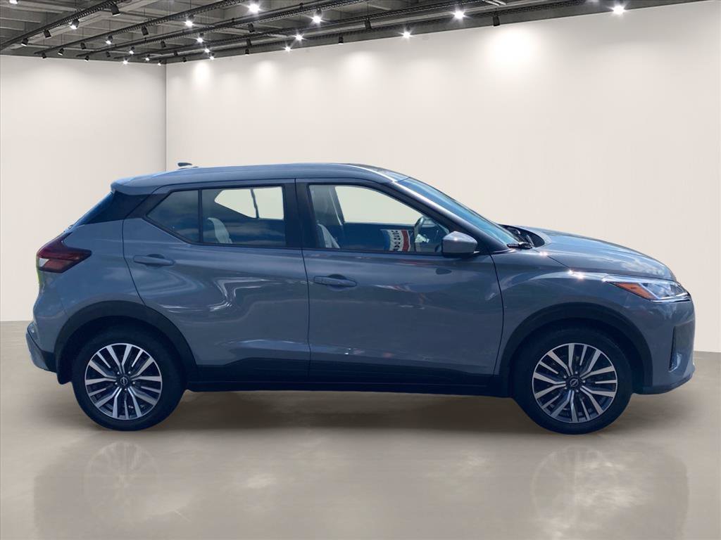 Used 2022 Nissan Kicks SV with VIN 3N1CP5CV5NL479610 for sale in West Seneca, NY