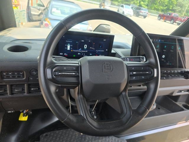 Used 2024 Oyster White Chevrolet Zevo 600 eAWD image 8