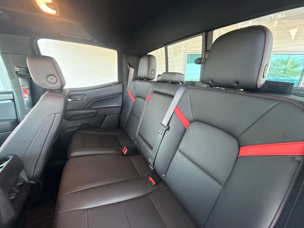 Used 2025 Gray Chevrolet Z71 image 44