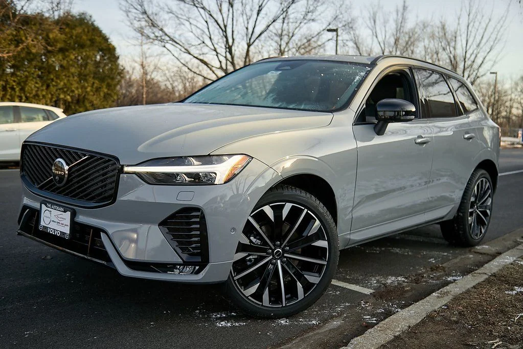 New 2026 Vapour Grey Volvo Ultra image 2