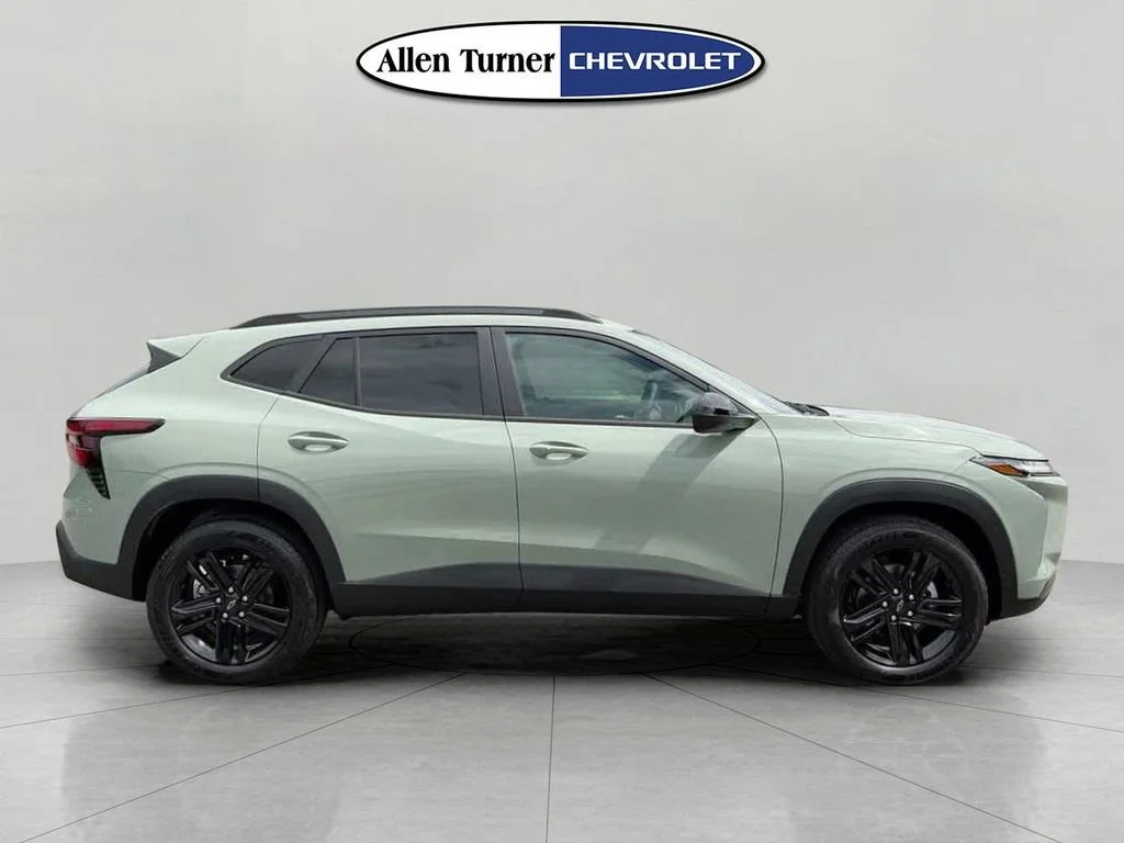 New 2026 Cacti Green Chevrolet ACTIV image 3
