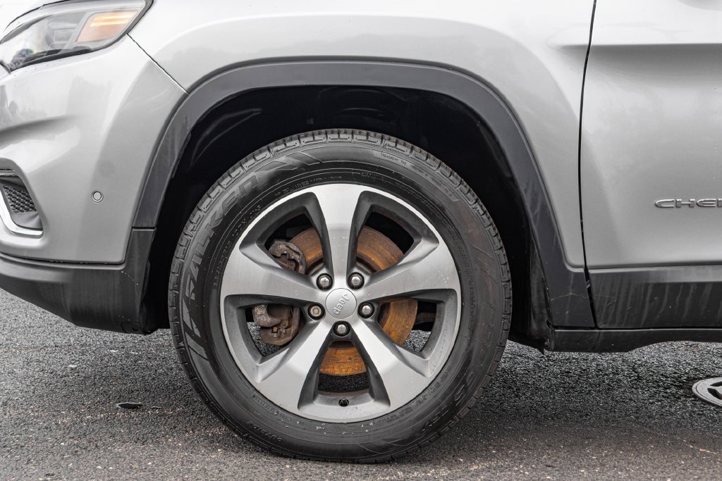 Used 2021 Silver Jeep Limited image 37