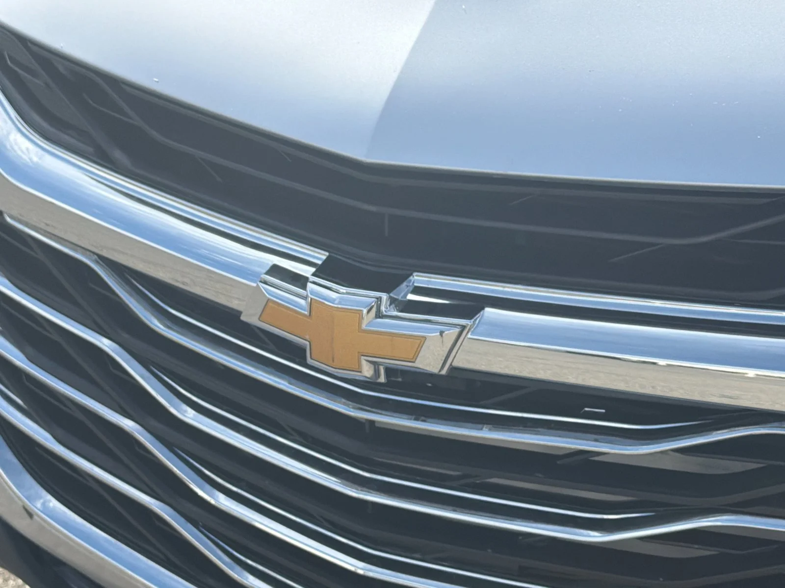 Used 2020 SILVER ICE METALLIC Chevrolet LT image 36