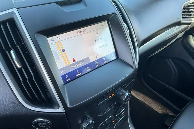 Used 2020 Gray Ford SEL image 17