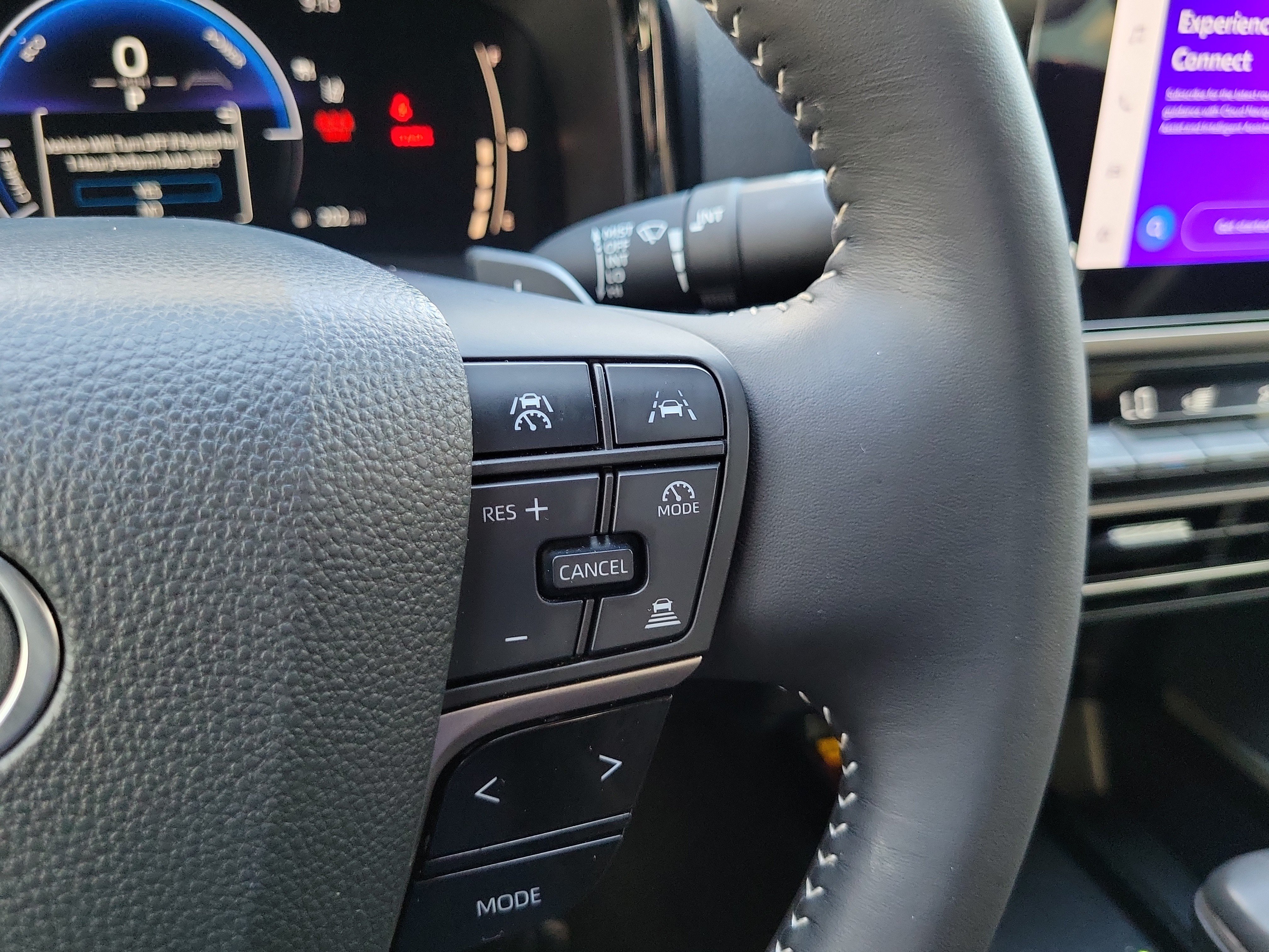 Used 2025 Ice Toyota SE image 21