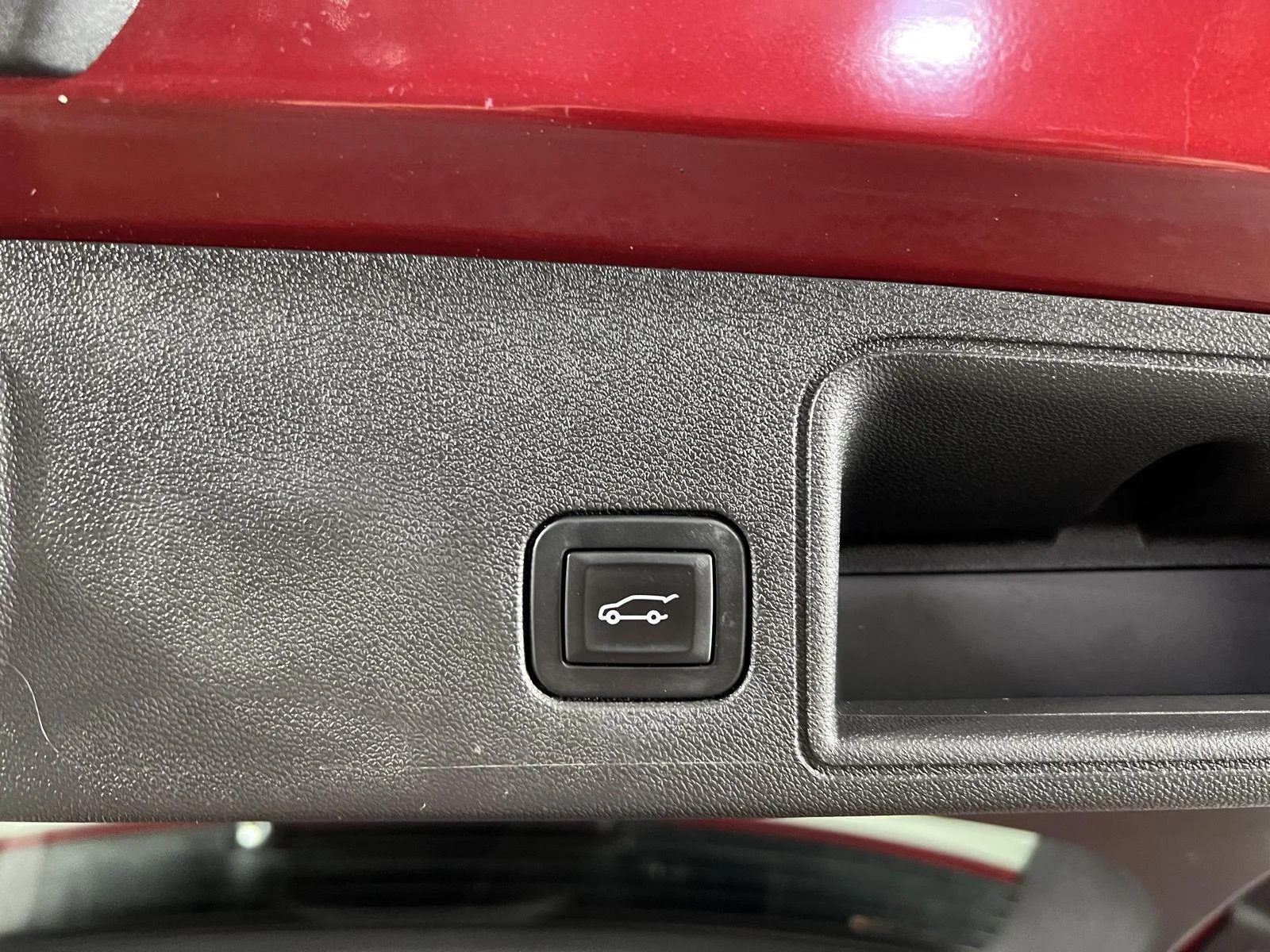 Used 2020 RED QUARTZ TINTCOAT GMC SLT image 5