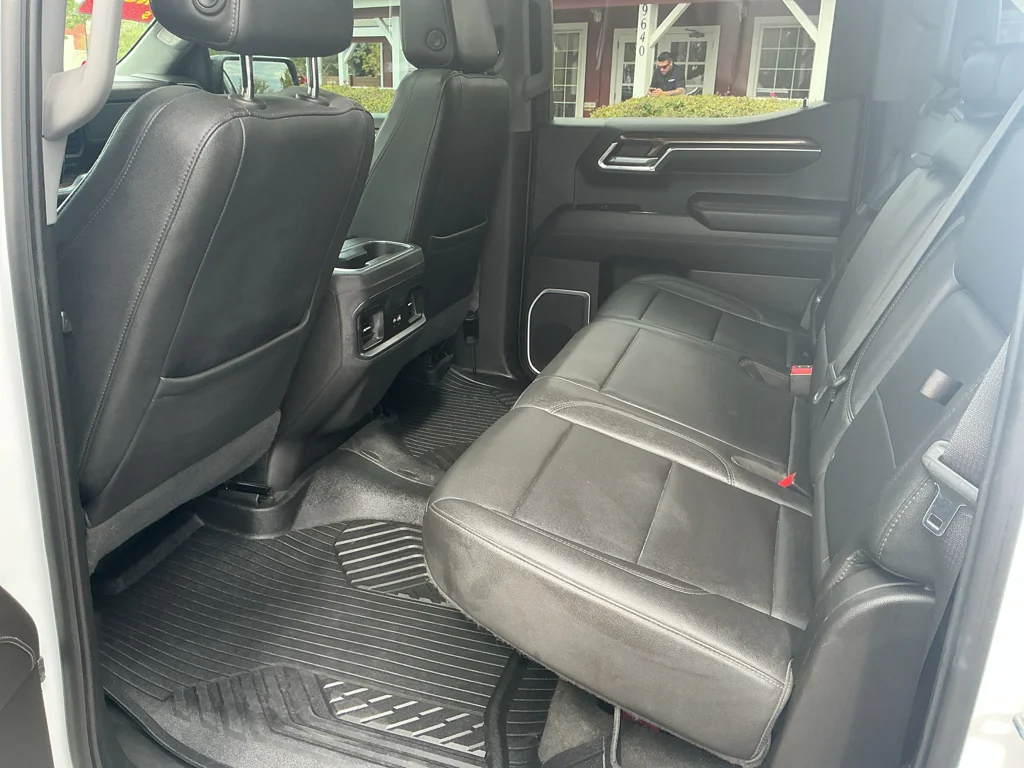 Used 2022 Summit White Chevrolet LT Trail Boss image 19