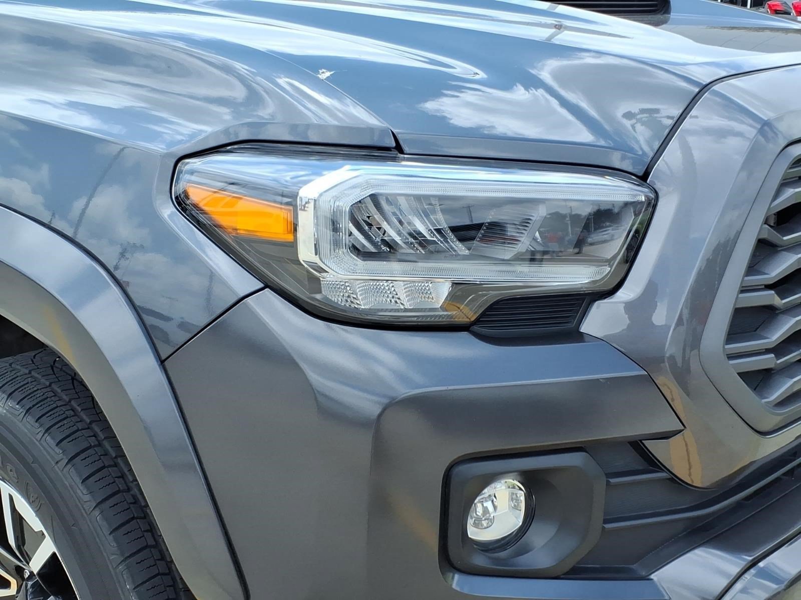 Certified Used 2022 MAGNETIC GRAY MET Toyota SR5 image 4