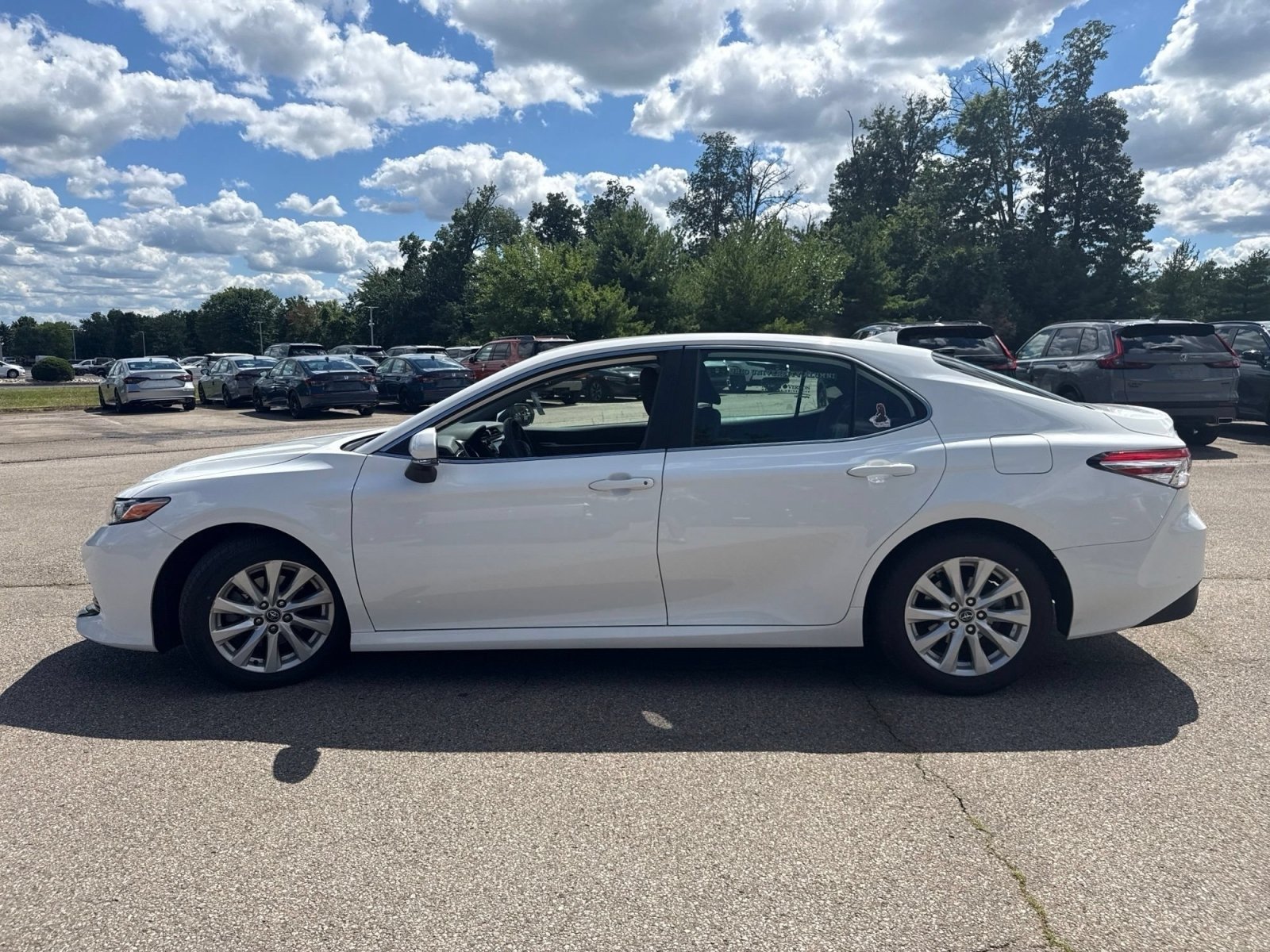 Used 2020 Super White Toyota LE image 6
