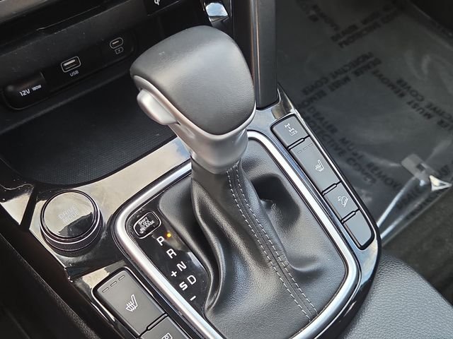 Used 2024 Snow White Pearl Kia EX image 22