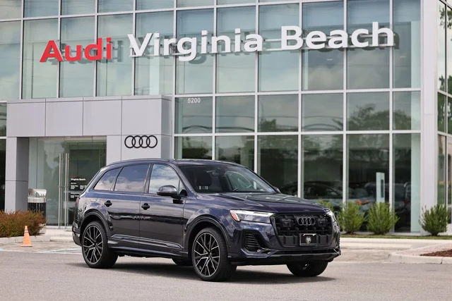 2025 Audi Q7 55 Premium Plus