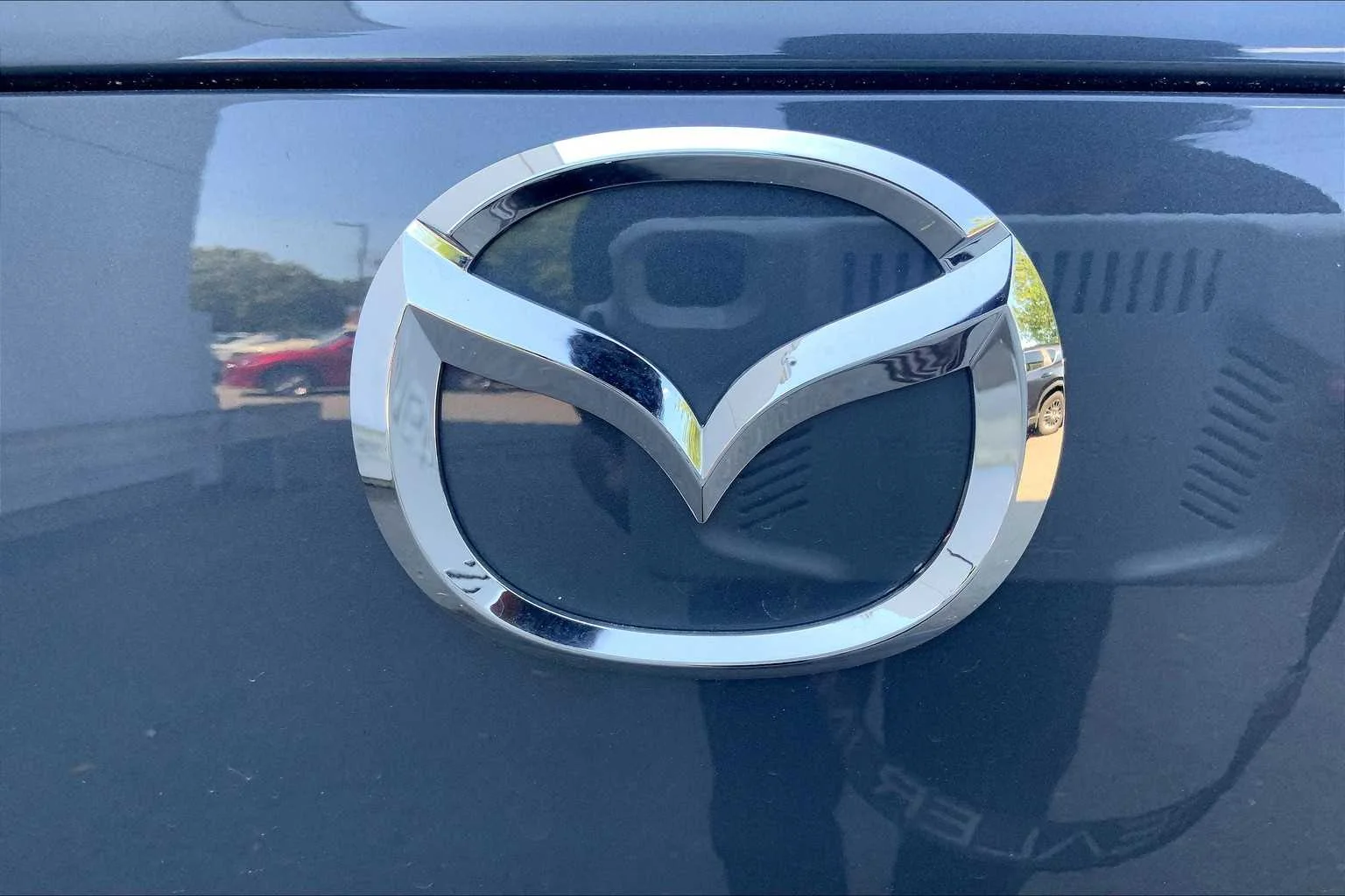 Certified Used 2025 Polymetal Gray Metallic Mazda Premium Package image 6