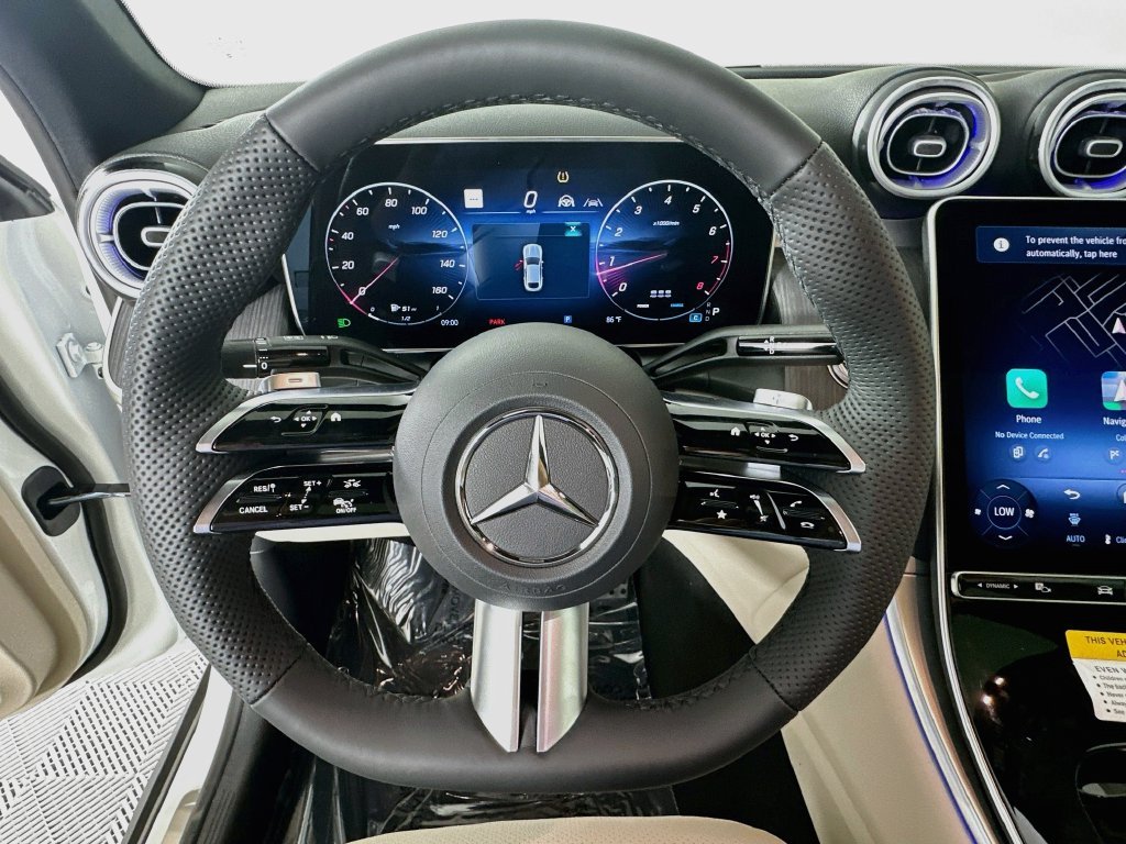 New 2027 Polar White Mercedes-Benz GLC 300 Coupe image 11