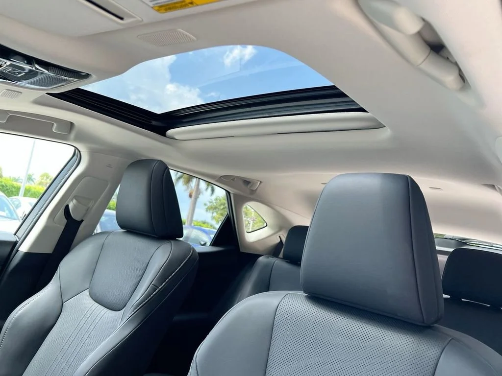 Certified Used 2024 EMINENT WHITE PEARL Lexus 350 Premium image 18