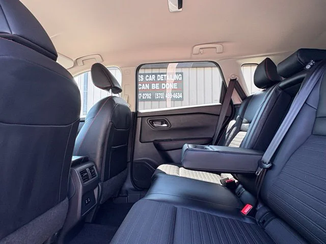 Used 2025 Gray Nissan Rock Creek image 16