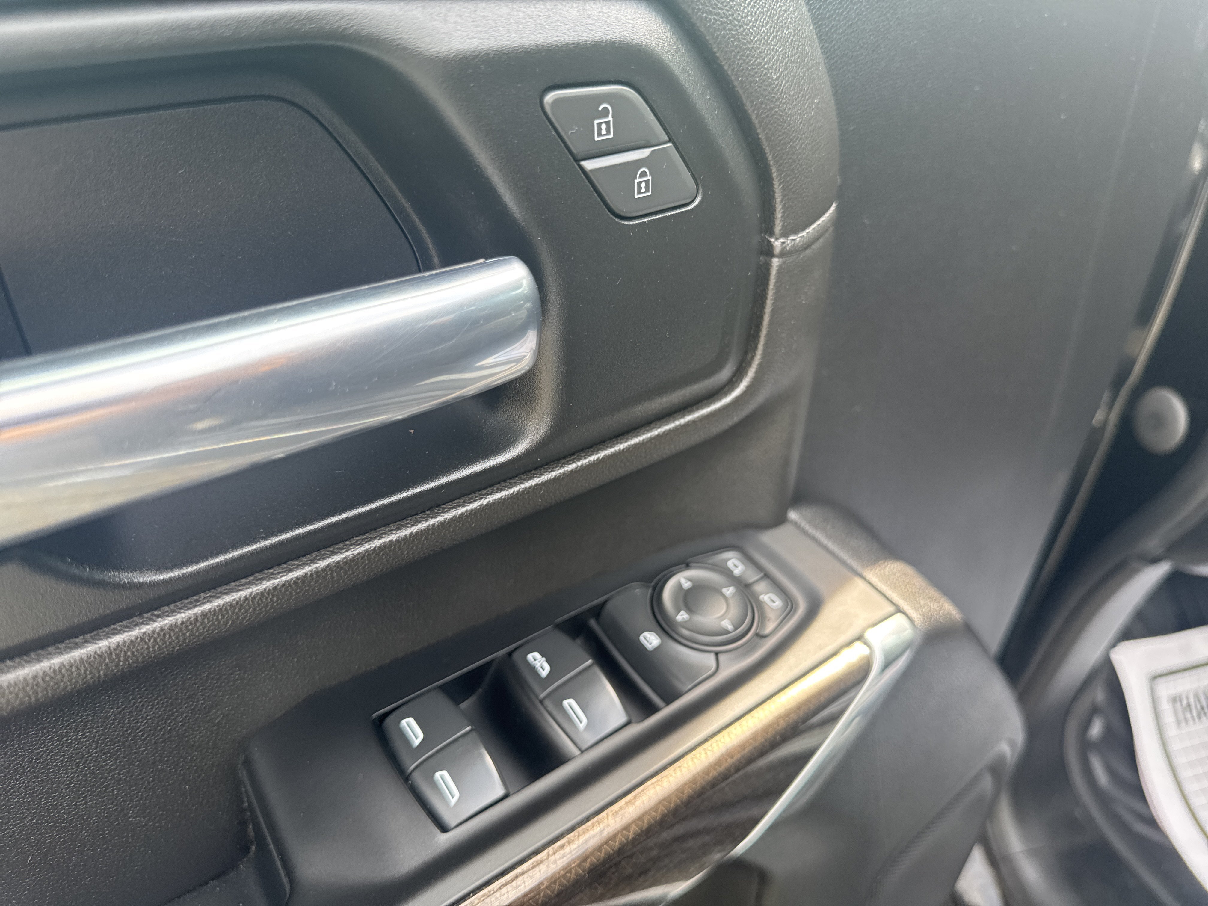 Used 2022 Black Chevrolet LT image 15