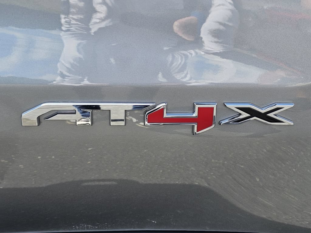 2023 GMC Sierra 1500 AT4X - Photo 8