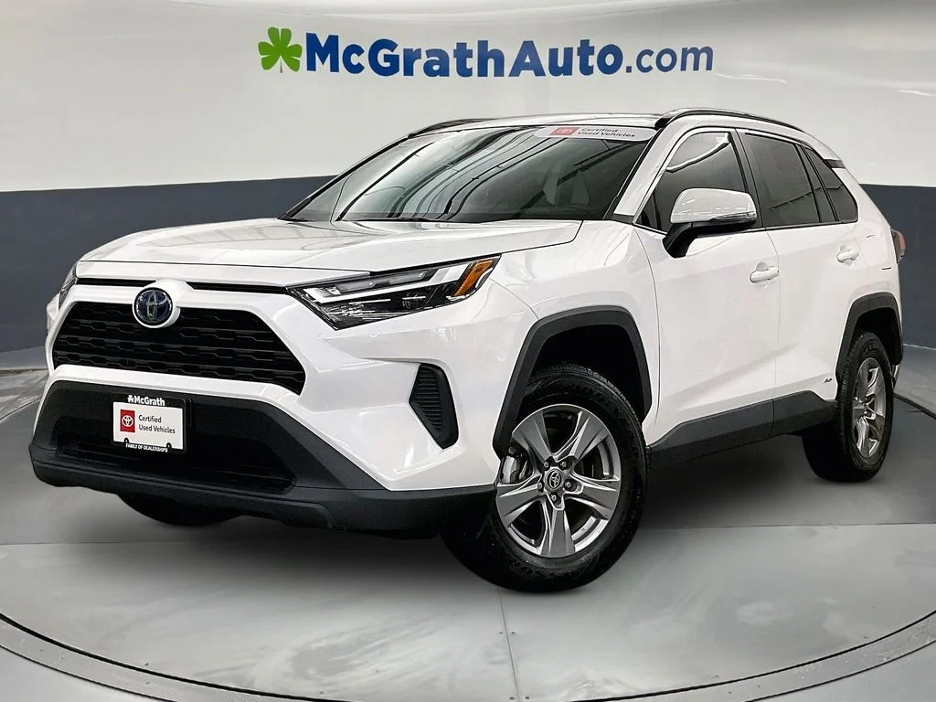 Certified Used 2024 White Toyota XLE image 2