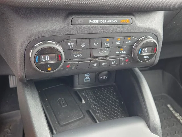 Used 2021 Green Ford Outer Banks image 23