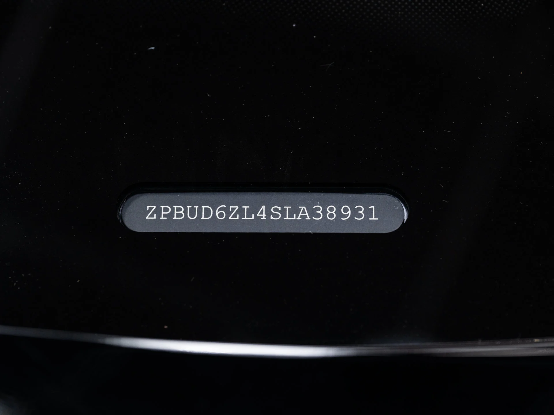 Used 2025 Nero Noctis Metallic Lamborghini SE image 91
