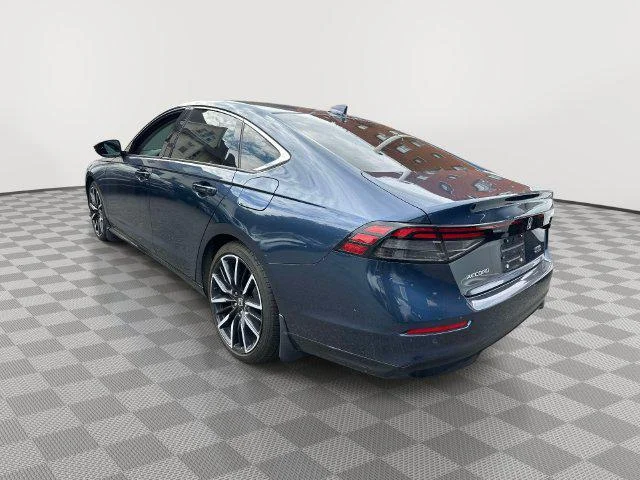 Used 2023 Canyon River Blue Metallic Honda Touring image 5