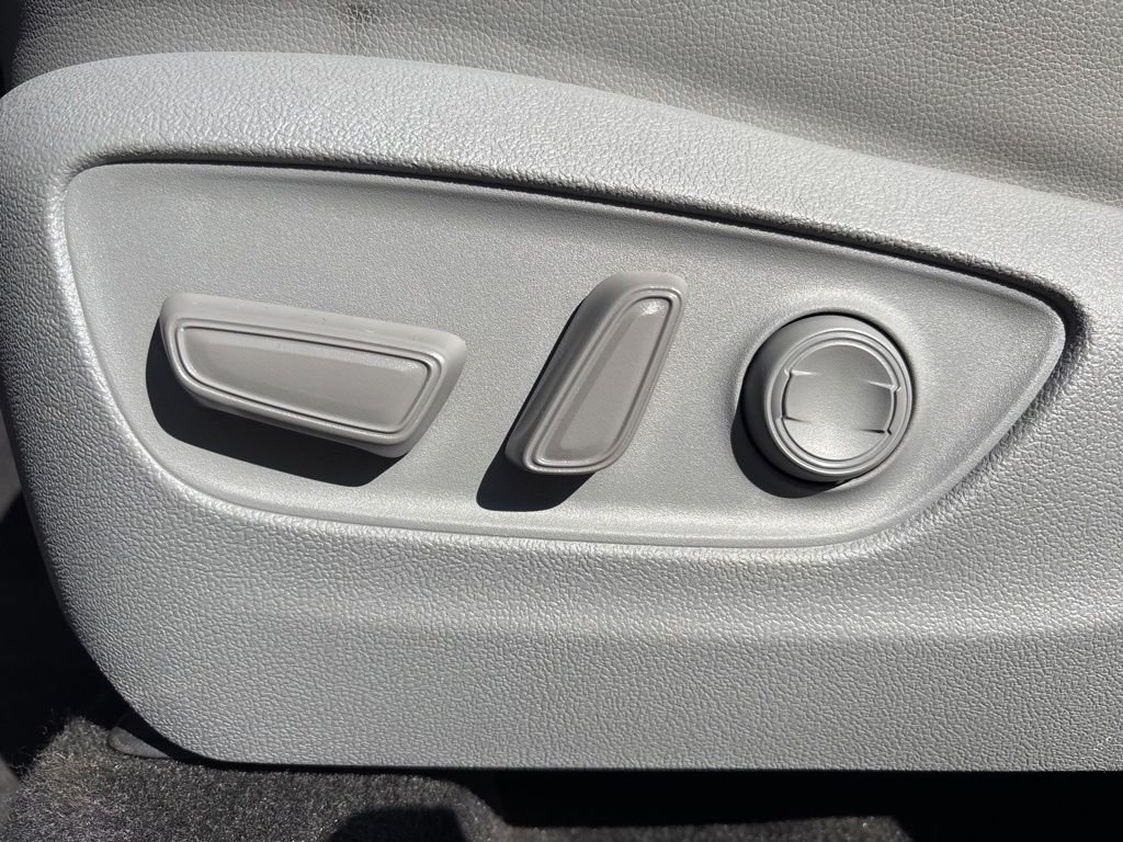 Used 2023 Silver Toyota XLE image 22