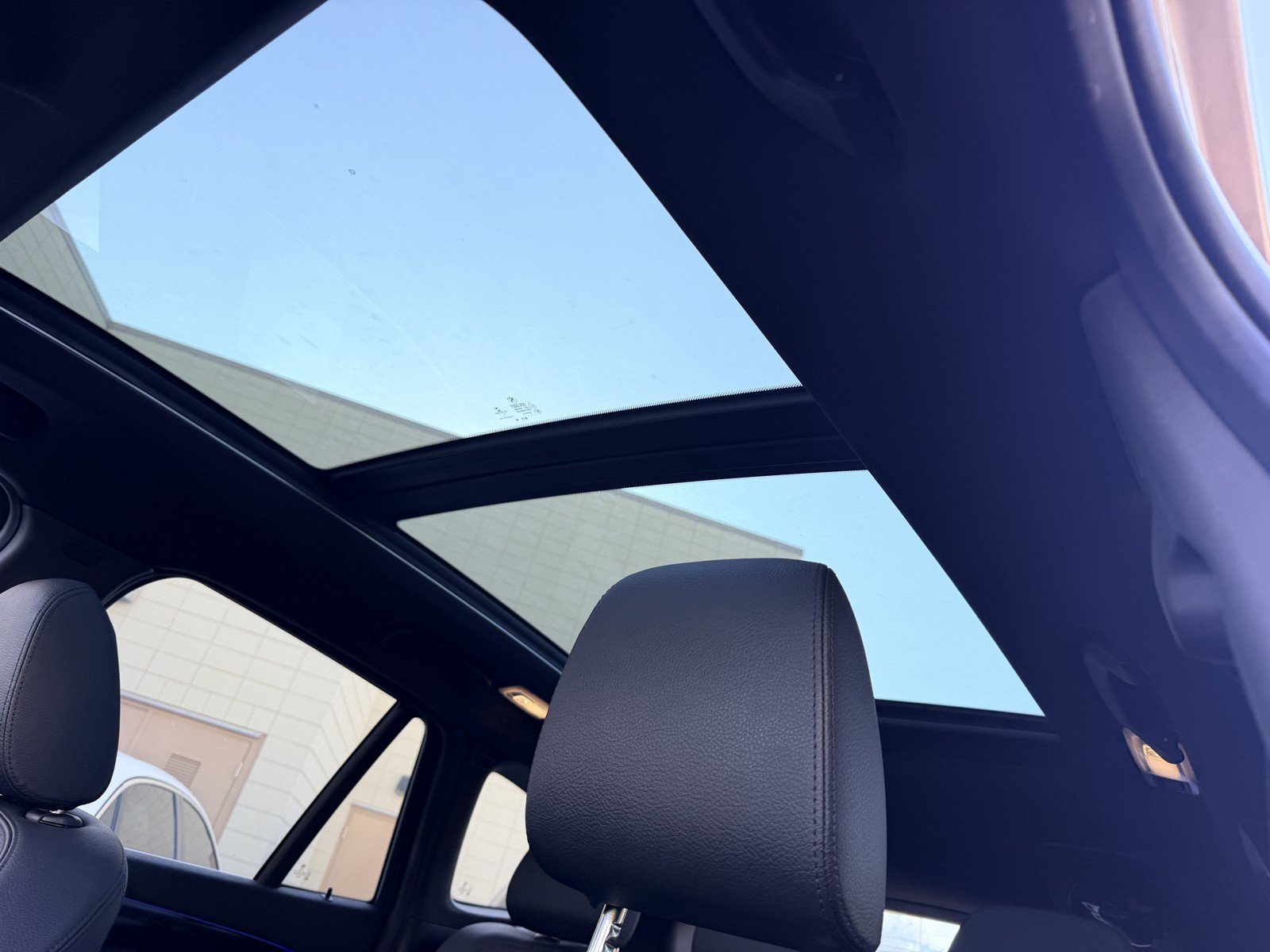 2022 BMW X1 28i - Photo 21