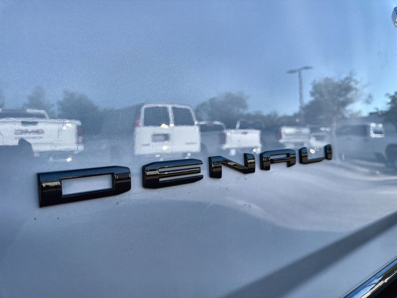 2026 GMC Yukon XL Denali Ultimate - Photo 27