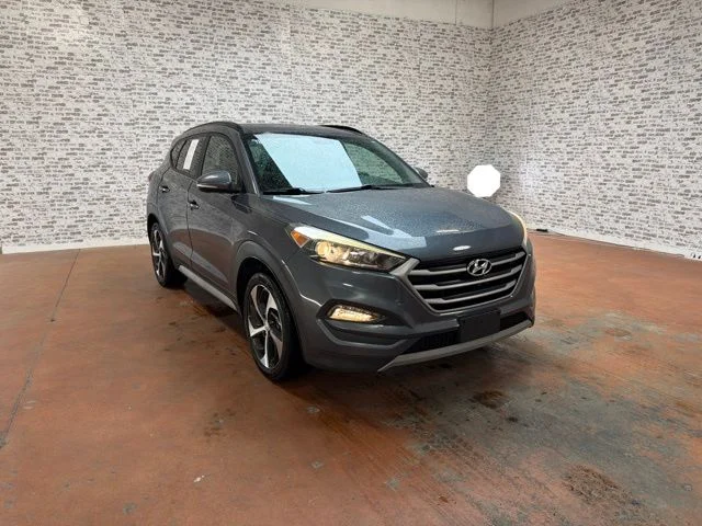 Used 2018 Coliseum Gray Hyundai Value image 1