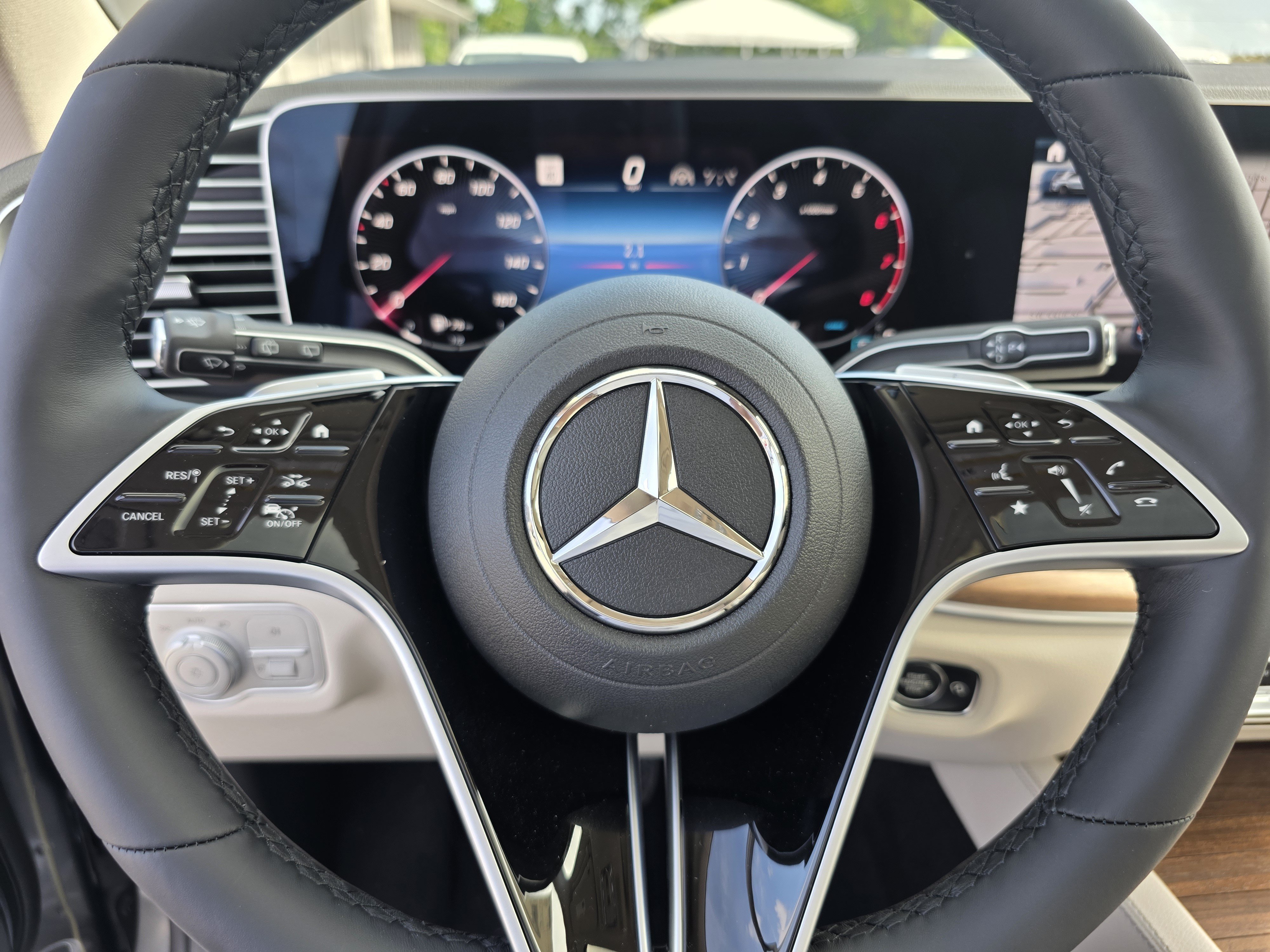 New 2026 Selenite Grey Metallic Mercedes-Benz GLE 450 image 48