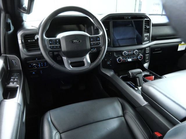 Certified Used 2025 Blue Ford XLT image 4