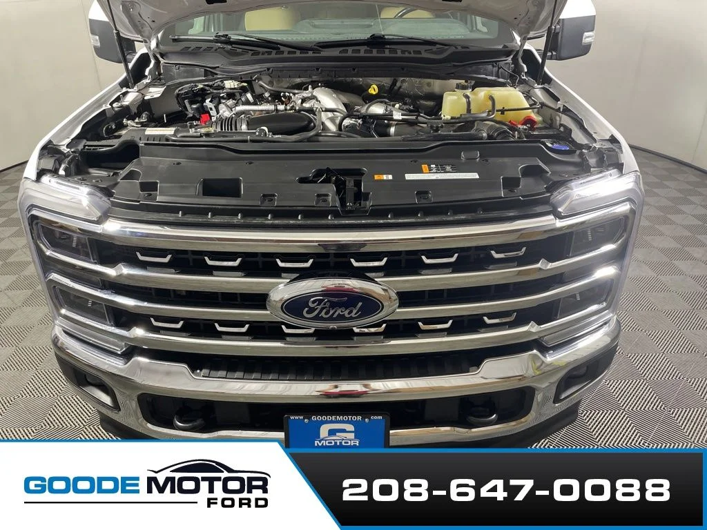 Certified Used 2023 Oxford White Ford Lariat image 26