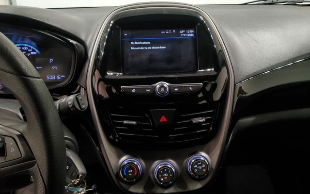 Used 2022 Black Chevrolet 1LT image 29