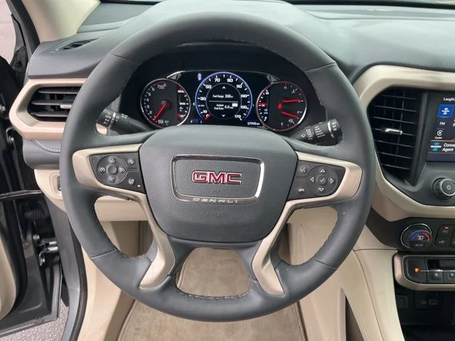 Used 2023 Silver GMC Denali image 22
