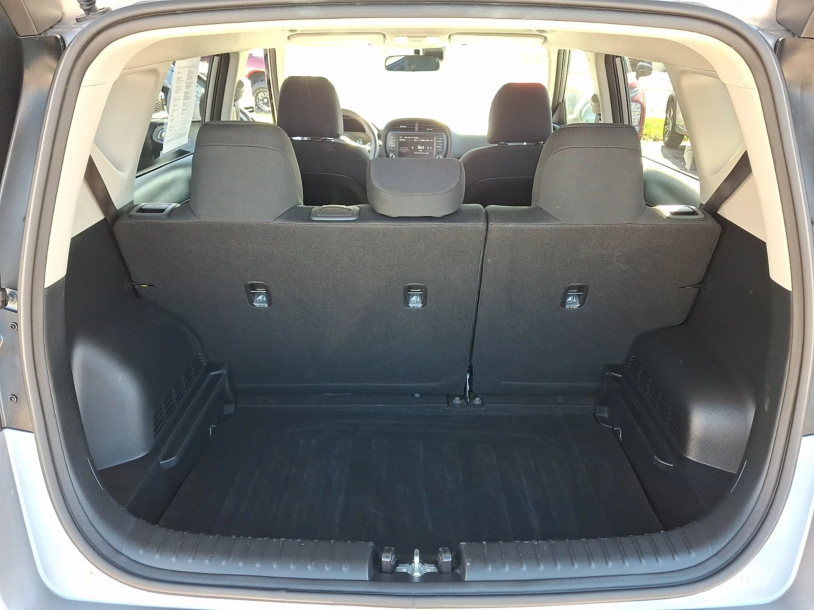 Certified Used 2023 Gray Kia LX image 28