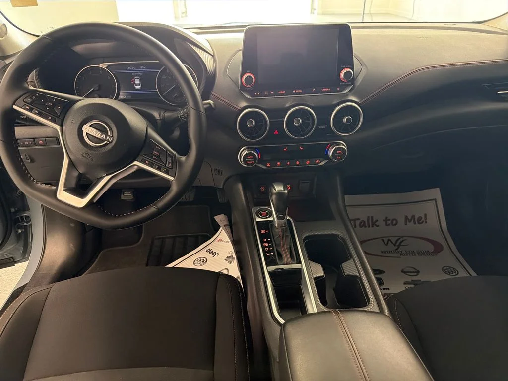 Used 2025 Gray Nissan SR image 16