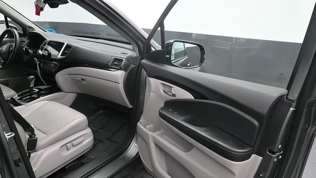 Used 2017  Honda RTL-E image 12