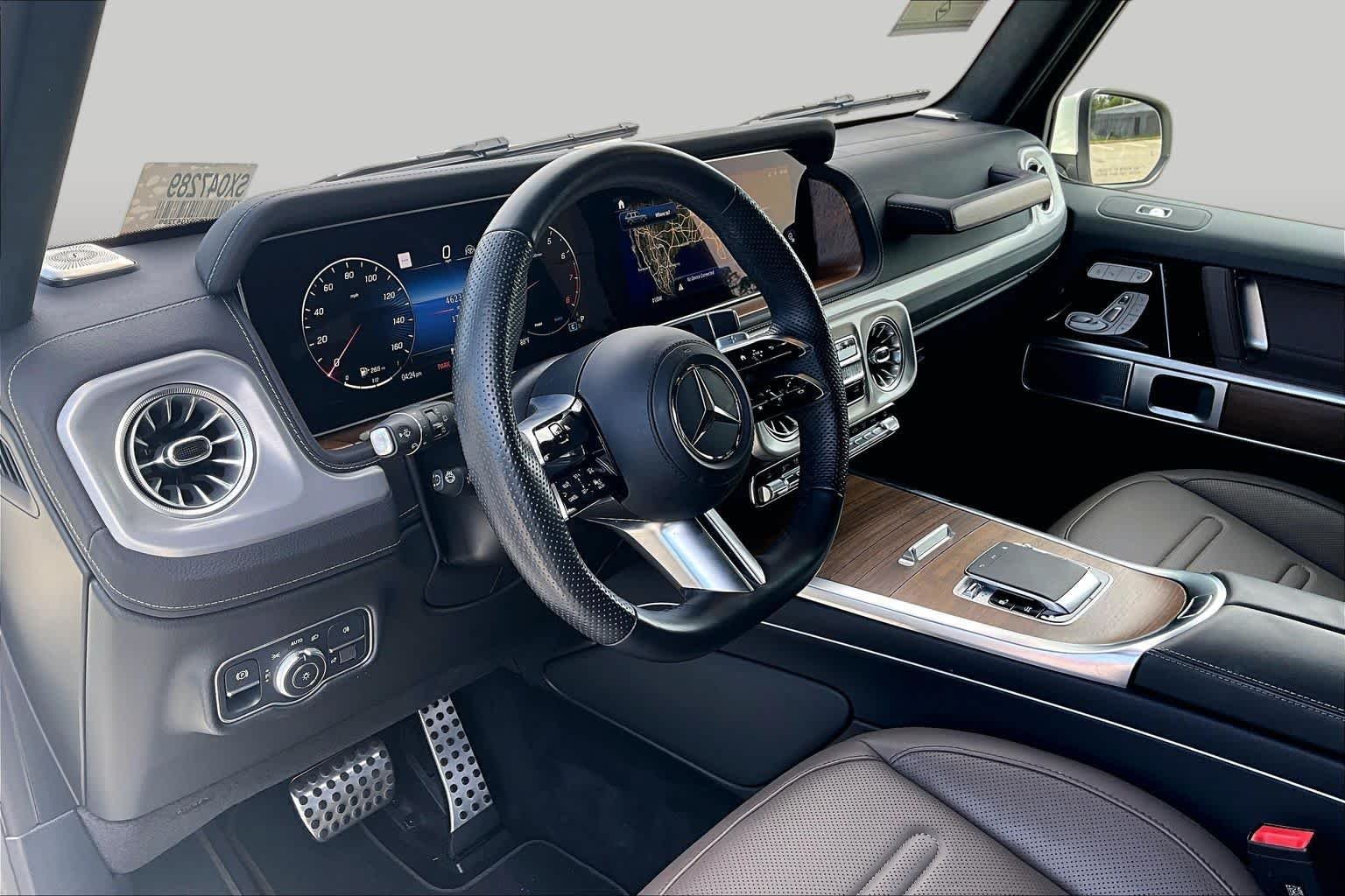 Used 2025 Polar White Mercedes-Benz G 550 image 18