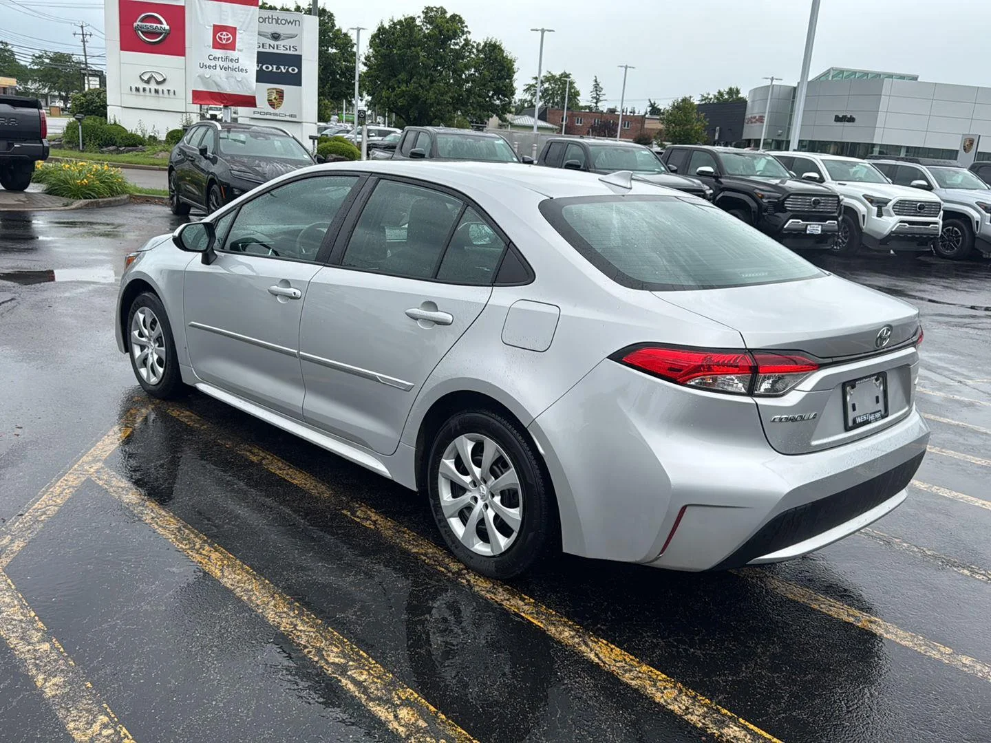 Used 2020 Classic Silver Metallic Toyota LE image 4