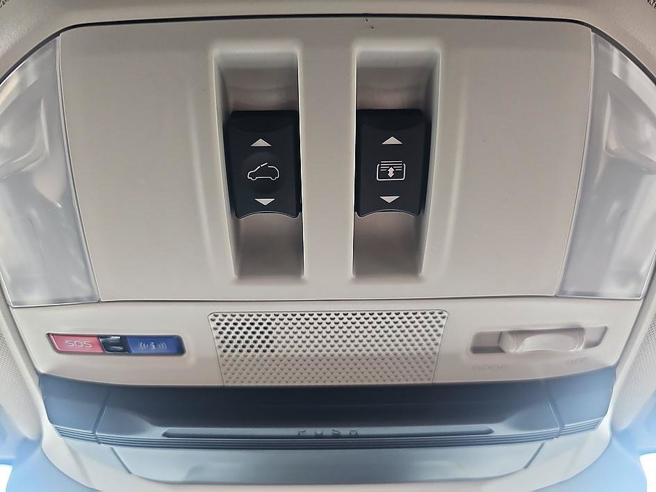 Used 2023 Cosmic Blue Pearl Subaru Touring image 29
