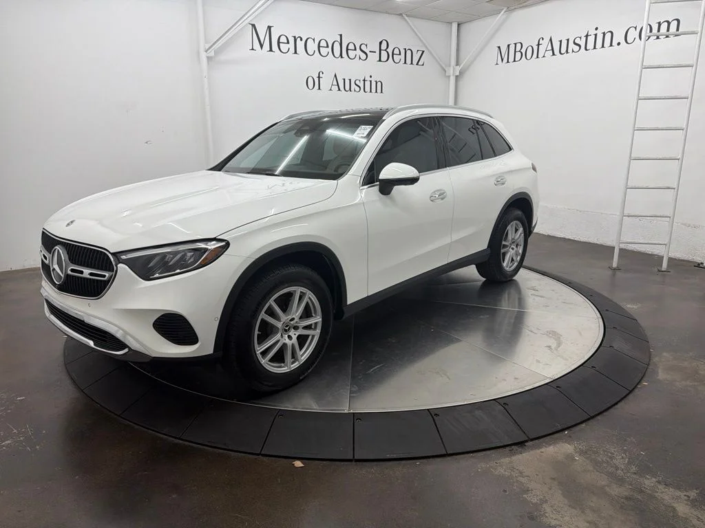 Certified Used 2026 White Mercedes-Benz GLC 300 image 3