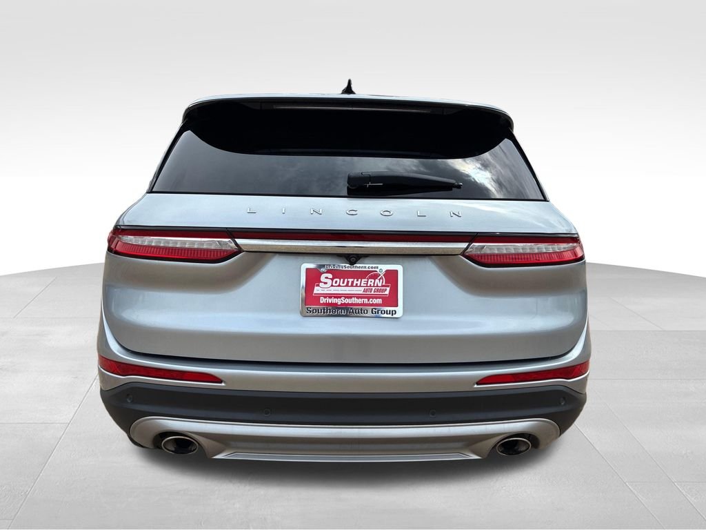 Used 2022 Silver Lincoln Standard image 4