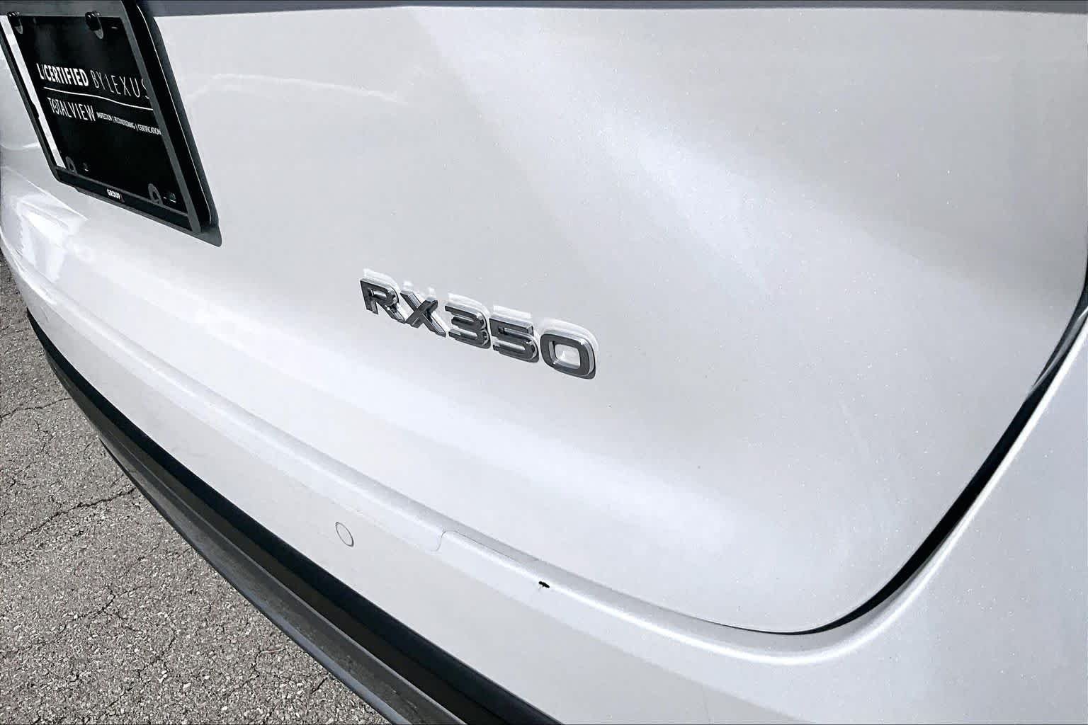 Used 2025 Eminent White Pearl Lexus Premium Plus image 10