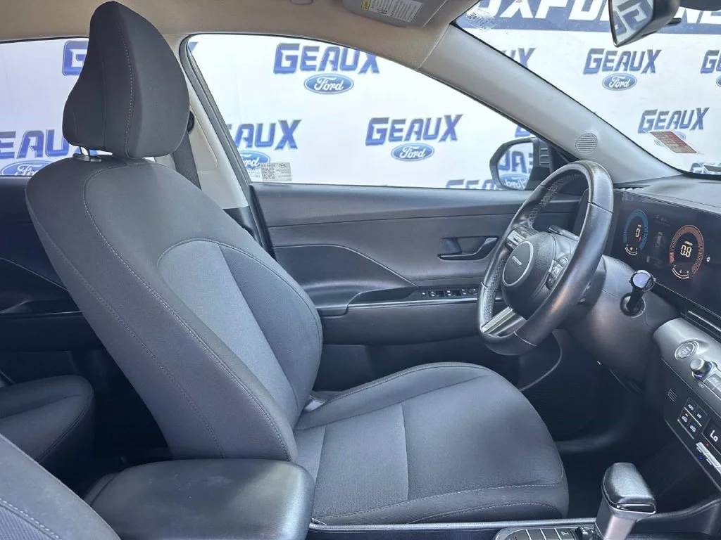 Used 2025 Gray Hyundai SEL image 22