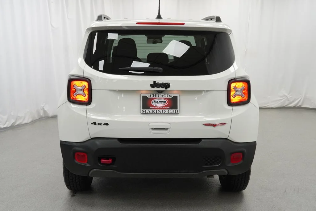 Used 2023 White Jeep Trailhawk image 11