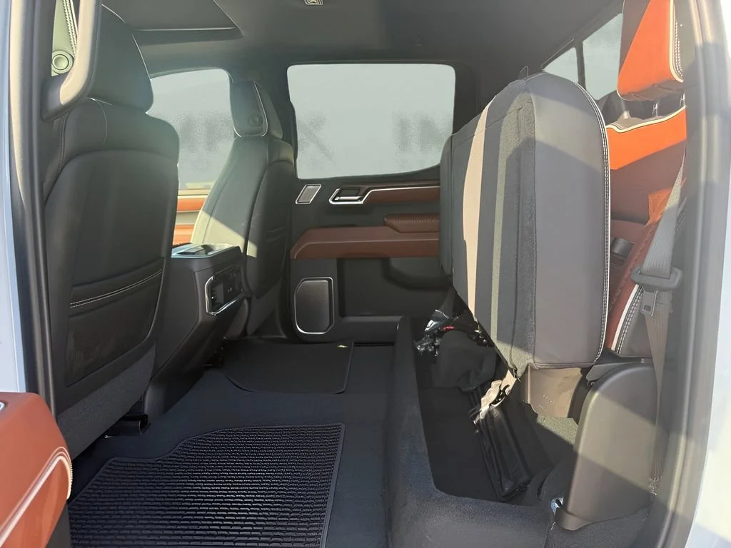 New 2026 Glacier White Tricoat GMC Denali Ultimate image 30