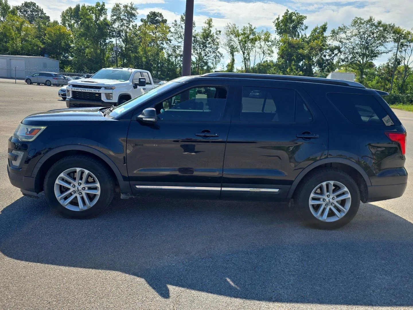 Used 2017 Shadow Black Ford XLT image 8