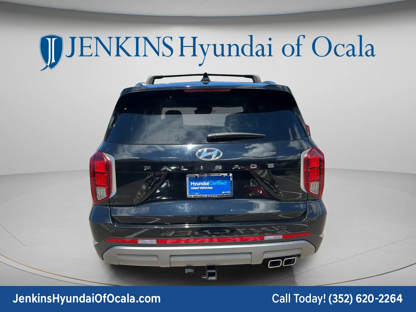 Used 2023 Abyss Black Pearl Hyundai Limited image 4